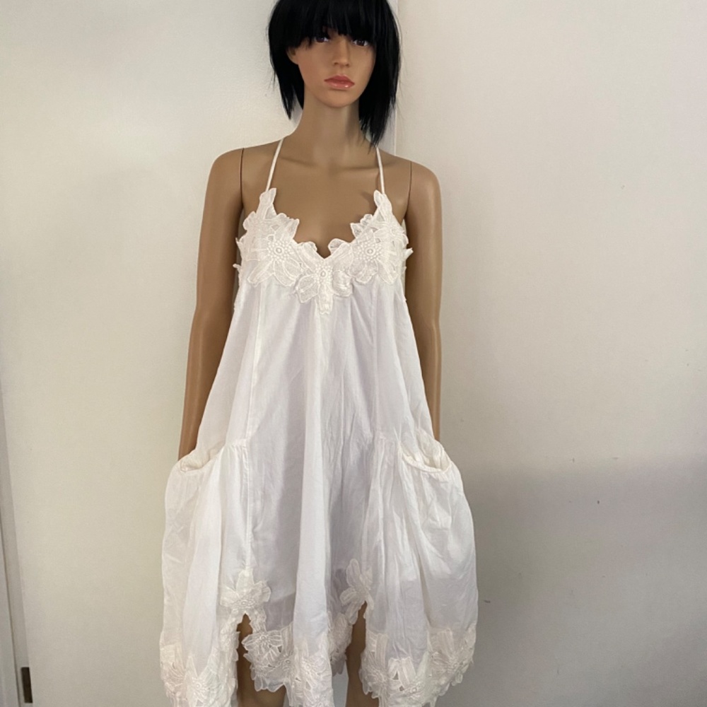 Dress - Picture 2 of 3